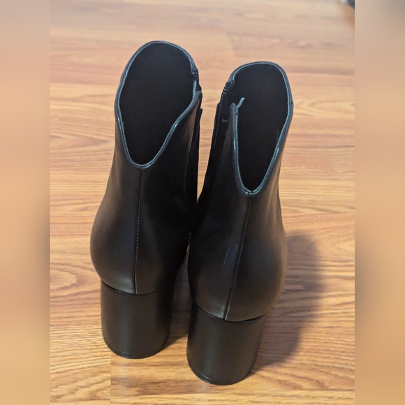 Marc Fisher Jojo Pointed Toe Bootie (Women) - Picture 8 of 10